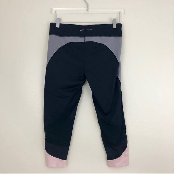 Mark New York | Performance Mesh Legging - Picture 4 of 8